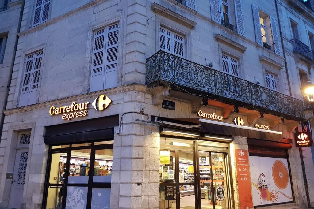 דירות Superbe Loft T4 De 96 M2 Au Coeur Périgueux מראה חיצוני תמונה