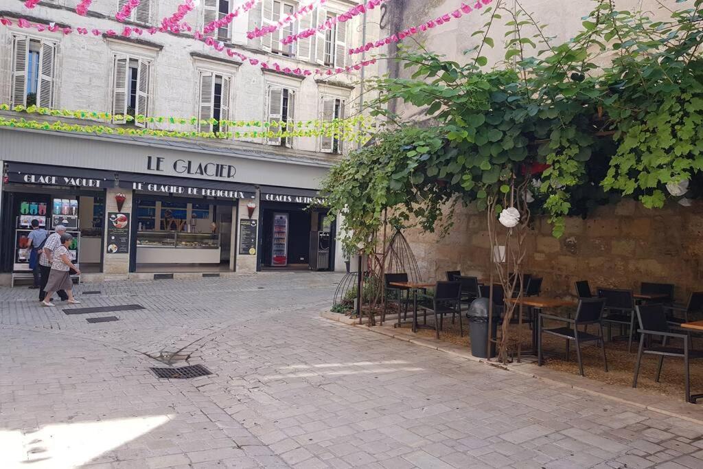 דירות Superbe Loft T4 De 96 M2 Au Coeur Périgueux מראה חיצוני תמונה